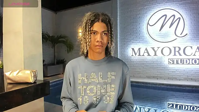 Maxim-Walker online show from 03/02/25, 03:13