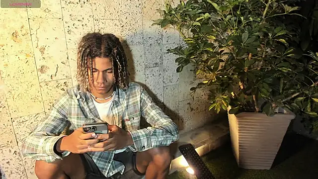 Maxim-Walker online show from 03/08/25, 03:17