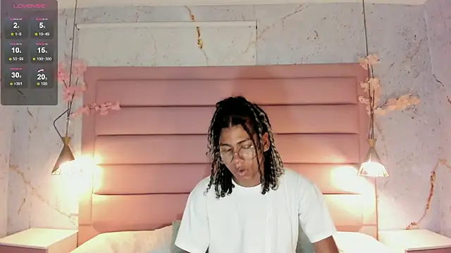 Maxim-Walker online show from 09/12/25, 03:39