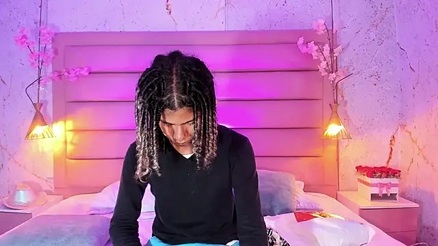 Maxim-Walker online show from 09/23/25, 02:36