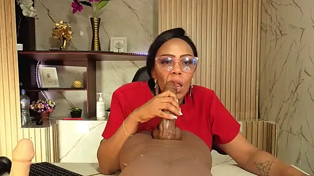 AmberNix online show from 04/15/26, 07:58