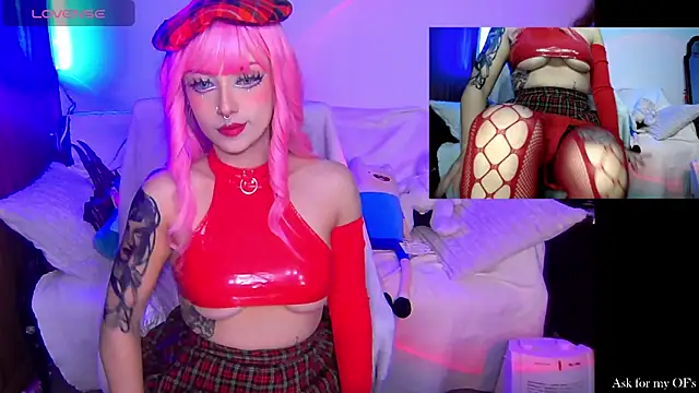 HollyDominic online show from 12/02/25, 04:46