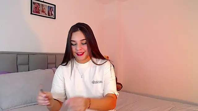 Snapshot of astrid-omega chatting on 09/28/25, 02:17 astrid-omega online show from 09/28/25, 02:17