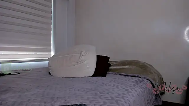 melisa ferretti online show from 02/04/25, 06:06