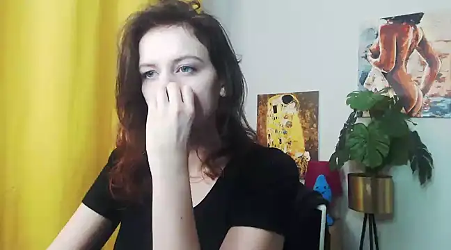 Snapshot of juicyNadine chatting on 12/16/24, 06:21 juicyNadine online show from 12/16/24, 06:21