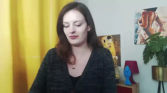 Snapshot of juicyNadine chatting on 01/27/25, 10:06 juicyNadine online show from 01/27/25, 10:06