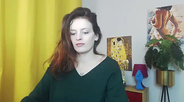 Snapshot of juicyNadine chatting on 02/10/25, 06:09 juicyNadine online show from 02/10/25, 06:09