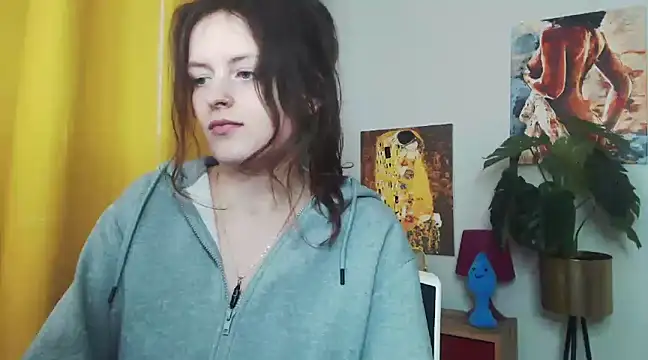 Snapshot of juicyNadine chatting on 02/13/25, 09:30 juicyNadine online show from 02/13/25, 09:30