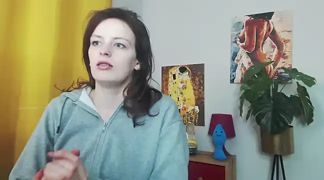 Snapshot of juicyNadine chatting on 02/22/25, 07:12 juicyNadine online show from 02/22/25, 07:12