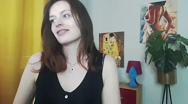 Snapshot of juicyNadine chatting on 02/25/25, 12:34 juicyNadine online show from 02/25/25, 12:34