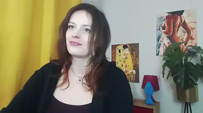 Snapshot of juicyNadine chatting on 02/26/25, 06:26 juicyNadine online show from 02/26/25, 06:26