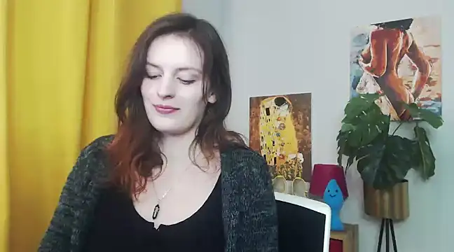 Snapshot of juicyNadine chatting on 03/03/25, 09:22 juicyNadine online show from 03/03/25, 09:22