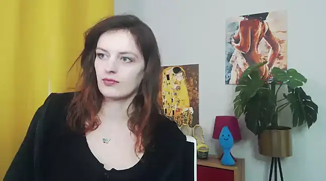 Snapshot of juicyNadine chatting on 03/10/25, 09:21 juicyNadine online show from 03/10/25, 09:21