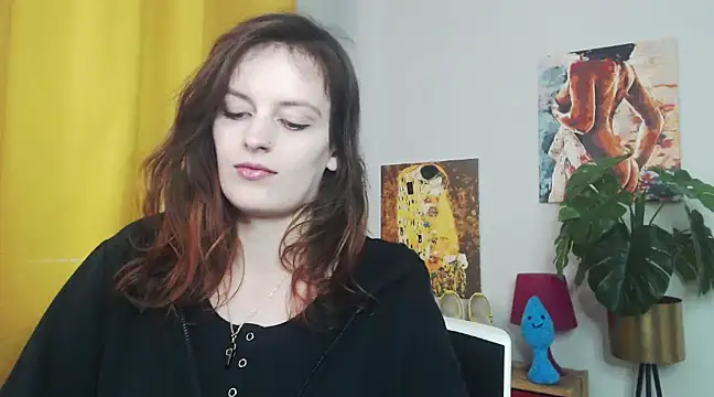 Snapshot of juicyNadine chatting on 03/17/25, 09:22 juicyNadine online show from 03/17/25, 09:22