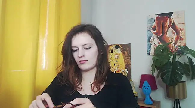 Snapshot of juicyNadine chatting on 03/17/25, 12:25 juicyNadine online show from 03/17/25, 12:25