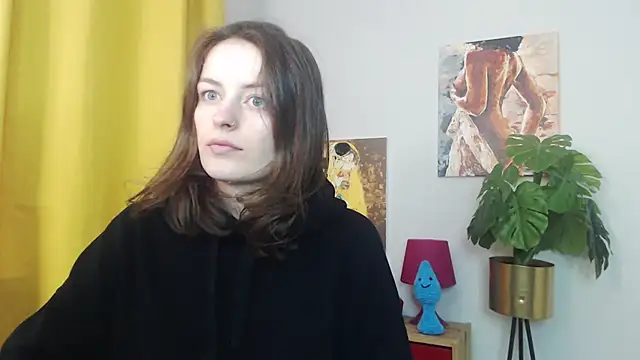 Snapshot of juicyNadine chatting on 11/24/25, 05:40 juicyNadine online show from 11/24/25, 05:40