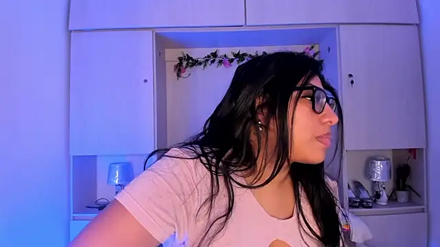 Snapshot of CANDYGABYY chatting on 05/11/26, 07:55 CANDYGABYY online show from 05/11/26, 07:55