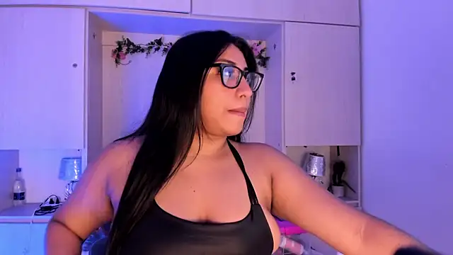 Snapshot of CANDYGABYY chatting on 05/19/26, 07:53 CANDYGABYY online show from 05/19/26, 07:53