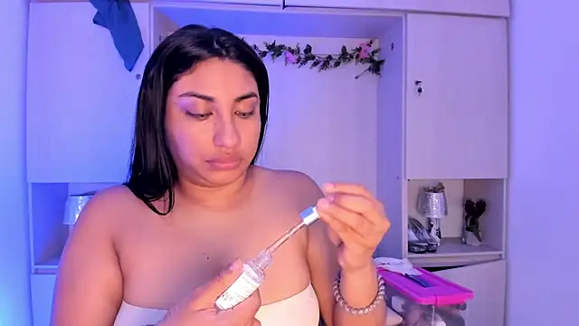 Snapshot of CANDYGABYY chatting on 06/22/26, 08:06 CANDYGABYY online show from 06/22/26, 08:06