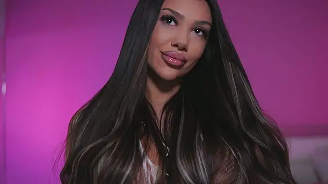 NatyDesiree online show from 02/11/25, 10:39