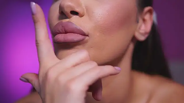 NatyDesiree online show from 03/08/25, 11:16