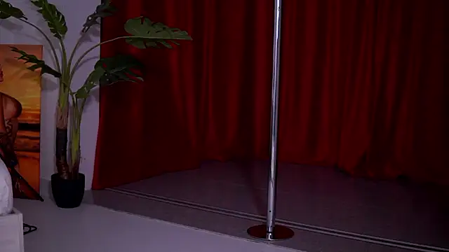 NatyDesiree online show from 02/08/26, 07:39