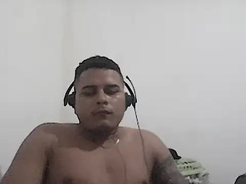 SaucyAffair0 online show from 01/02/25, 12:23