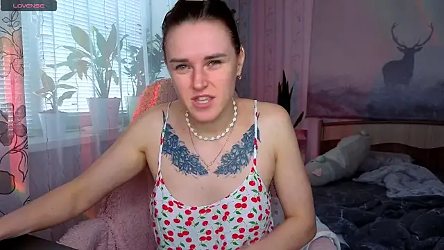Bella  Swoon online show from 05/16/26, 04:20