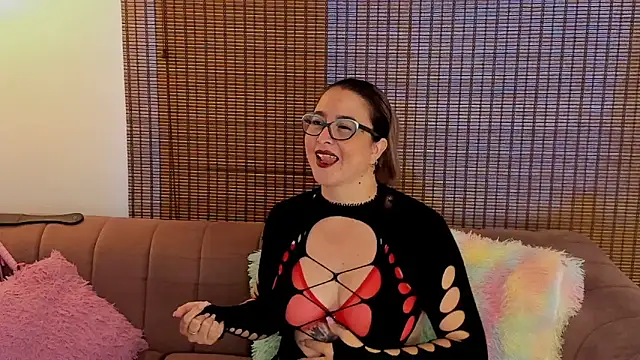 ariana cross online show from 03/22/26, 01:47