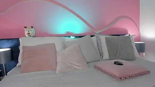 Alaia Manson online show from 03/06/25, 01:24