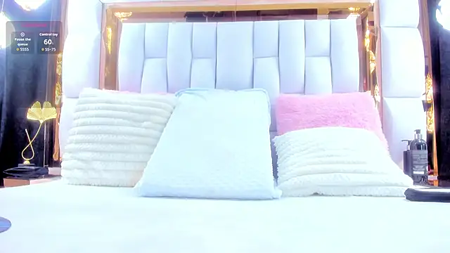 RileySweett online show from 11/23/25, 11:43