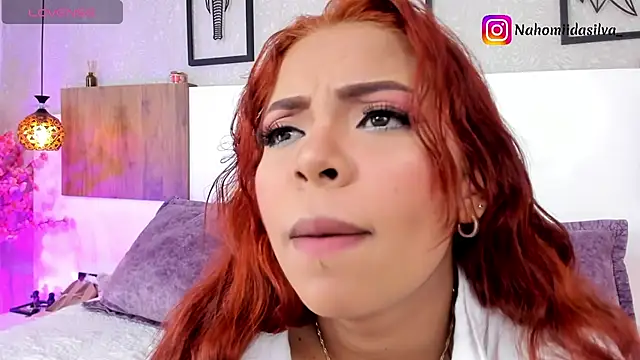 nahomiidasilva  online show from 04/01/26, 07:22