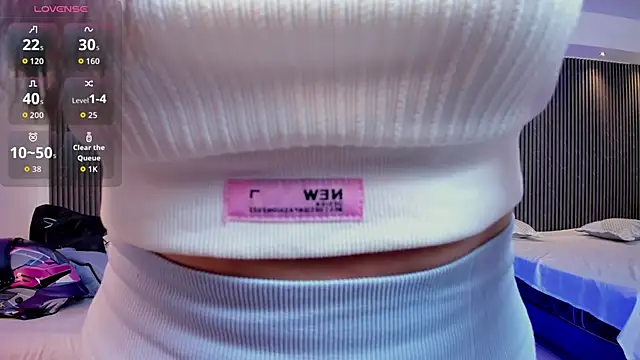 paulina sweett  online show from 02/25/26, 01:10