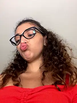 uniquerossie online show from 01/07/26, 08:06