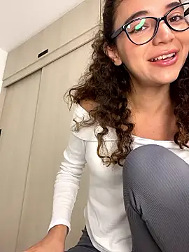 uniquerossie online show from 01/15/26, 07:57