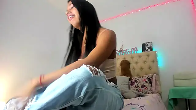 shantallhotxx online show from 10/10/25, 01:48