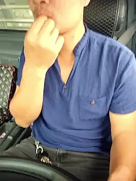 Snapshot of Vanilahirl chatting on 11/18/25, 05:12 Vanilahirl online show from 11/18/25, 05:12