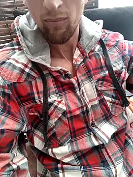 Snapshot of Kaue007 chatting on 10/13/25, 04:07 Kaue007 online show from 10/13/25, 04:07