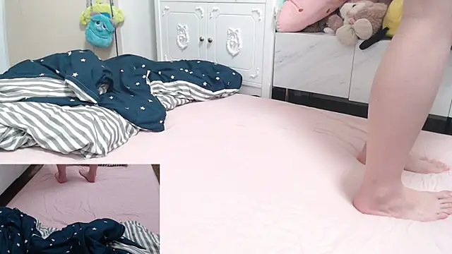 Snapshot of Kakushi_dori chatting on 12/25/24, 03:38 Kakushi dori online show from 12/25/24, 03:38