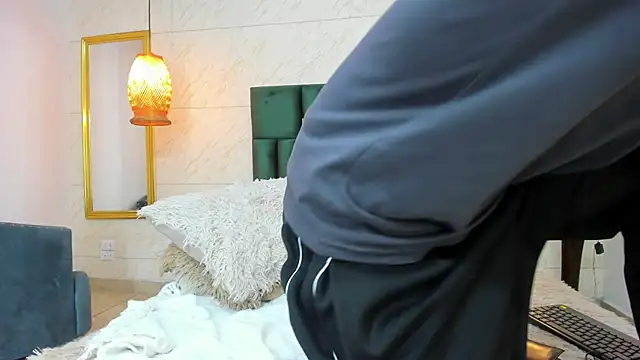 Levy Steve online show from 09/12/25, 03:28