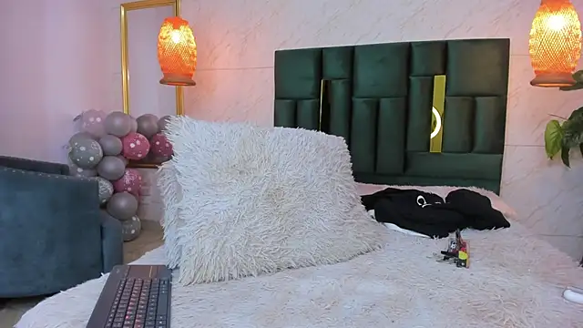 Levy Steve online show from 10/17/25, 04:04