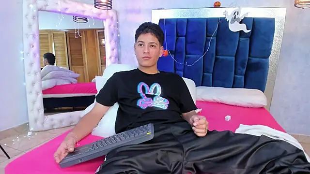 Levy Steve online show from 11/03/25, 03:08