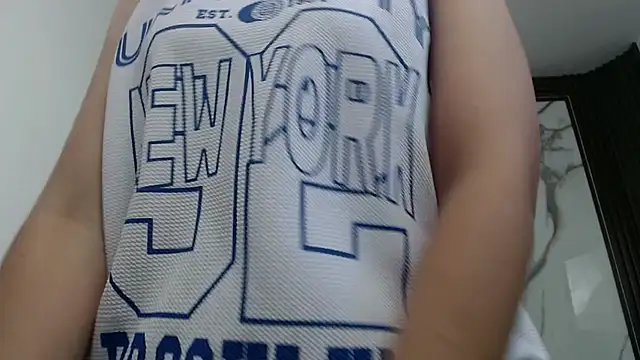 Lindsey8 online show from 04/14/26, 12:22