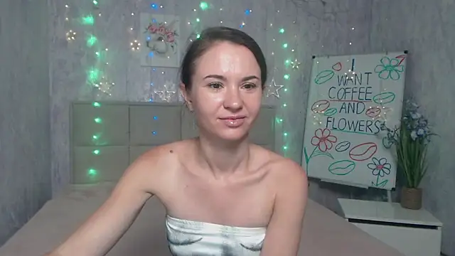 KaraCriegs online show from 09/18/25, 05:15