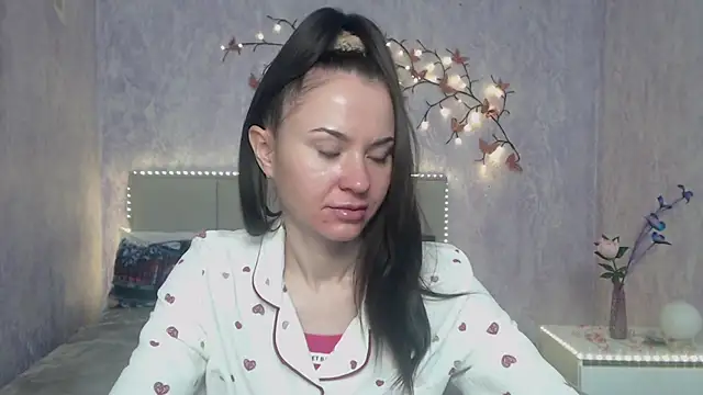 KaraCriegs online show from 03/03/26, 06:36