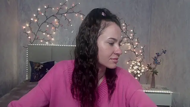 KaraCriegs online show from 04/15/26, 06:15