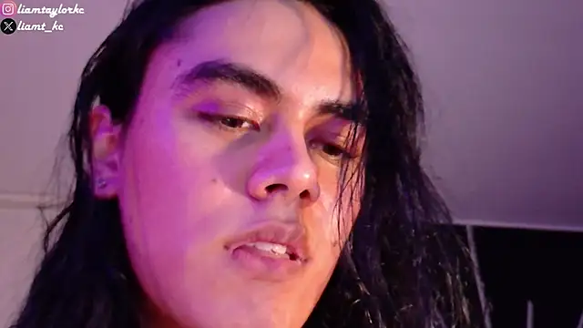 Liam Taylor online show from 03/23/25, 03:32