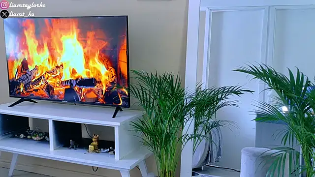 Liam Taylor online show from 01/06/26, 09:29