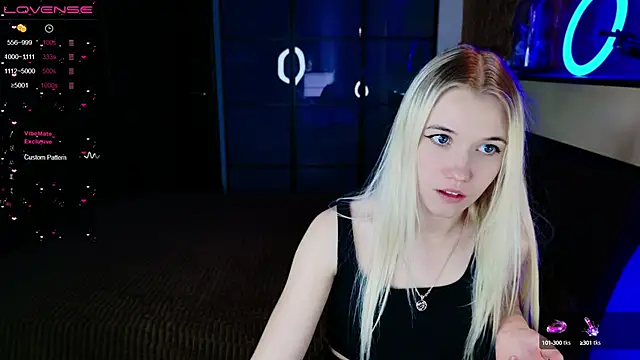 ShhhO O online show from 12/27/24, 09:17