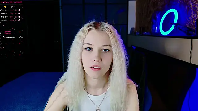 ShhhO O online show from 02/26/25, 07:53